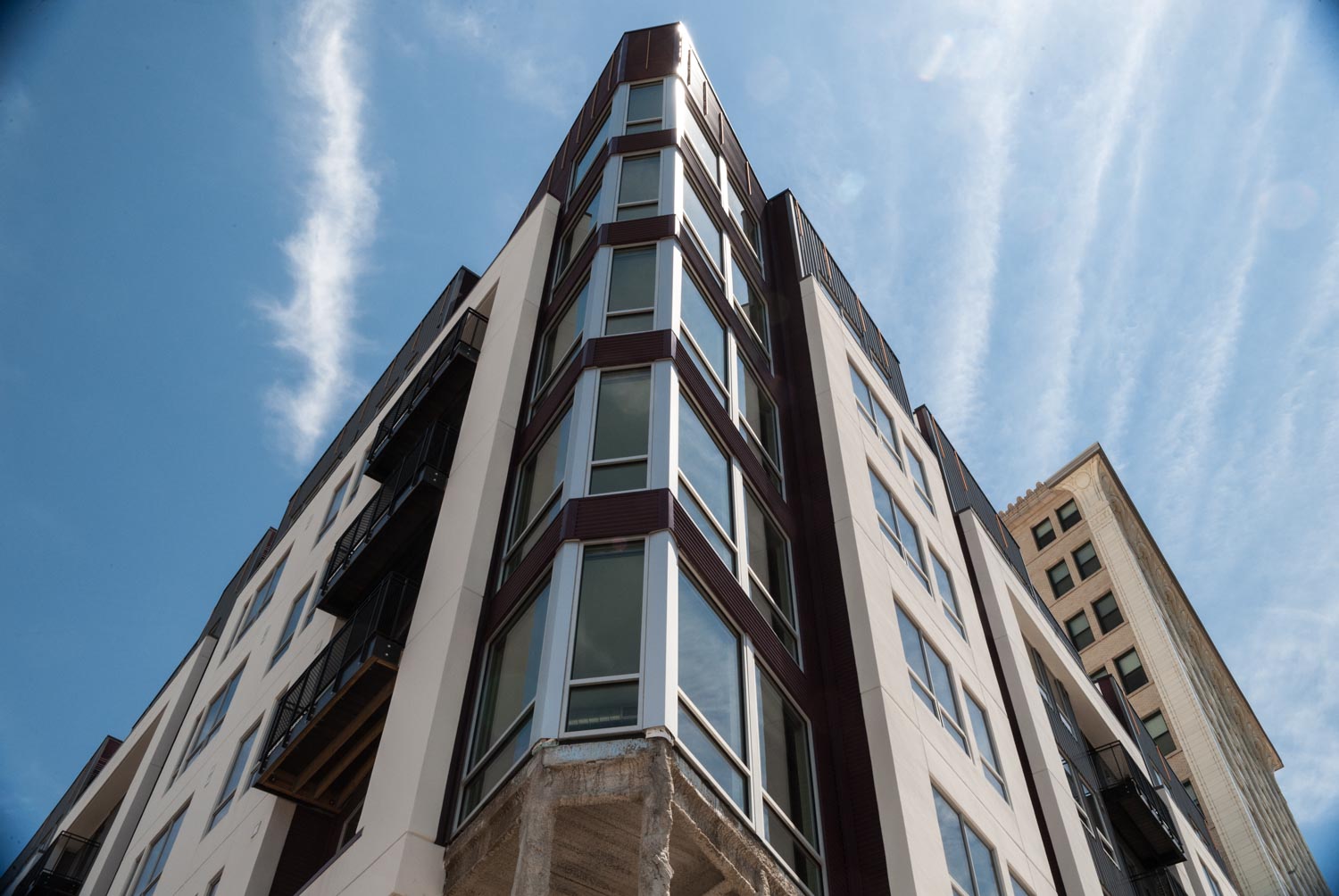 Wide angle street view Walnut Capital apartments wrom eye 