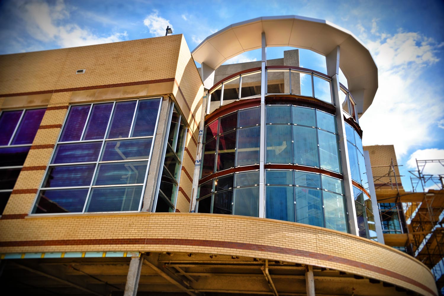 Finish photo of metal arch Bakery Square